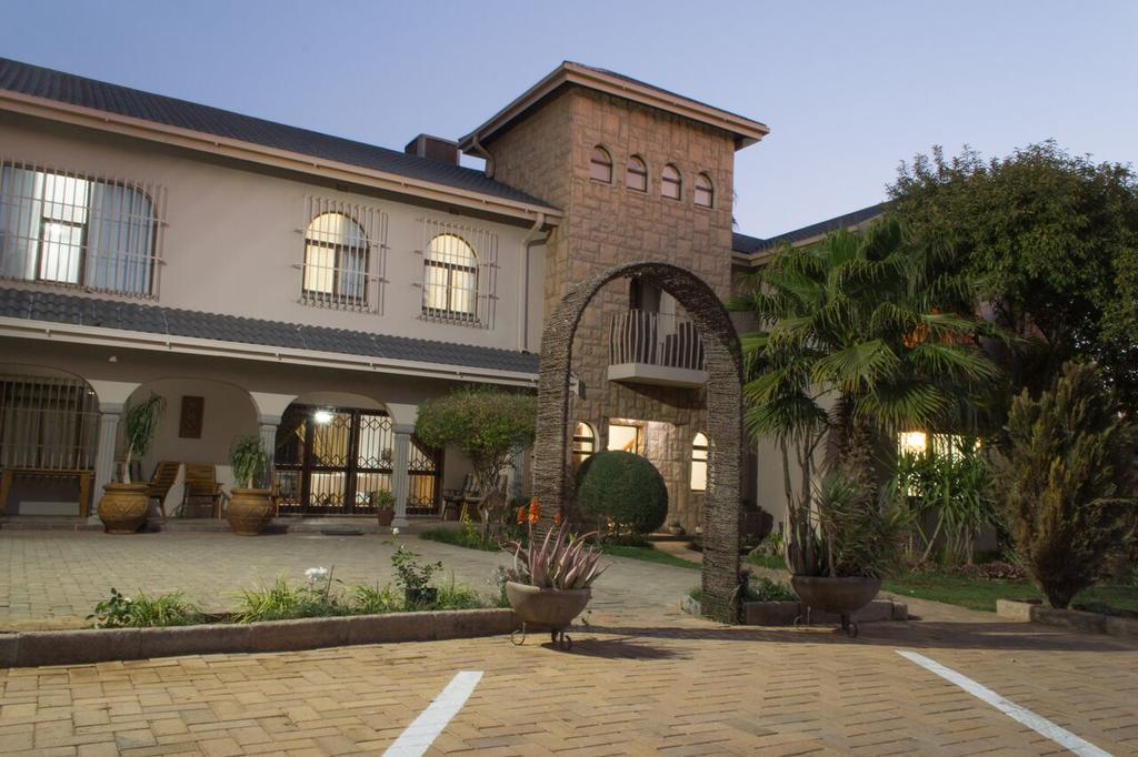 Tuscany Vryburg Exteriör bild
