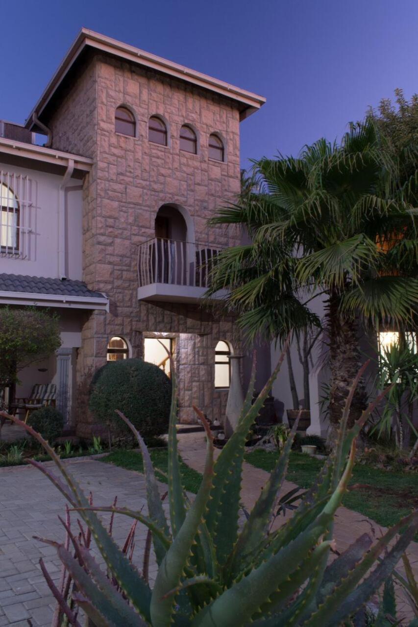 Tuscany Vryburg Exteriör bild