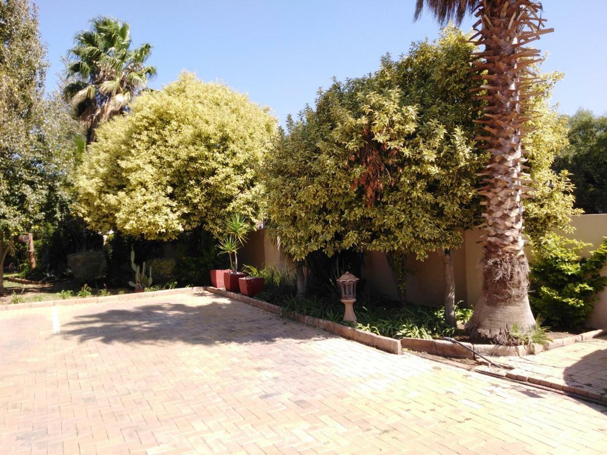 Tuscany Vryburg Exteriör bild
